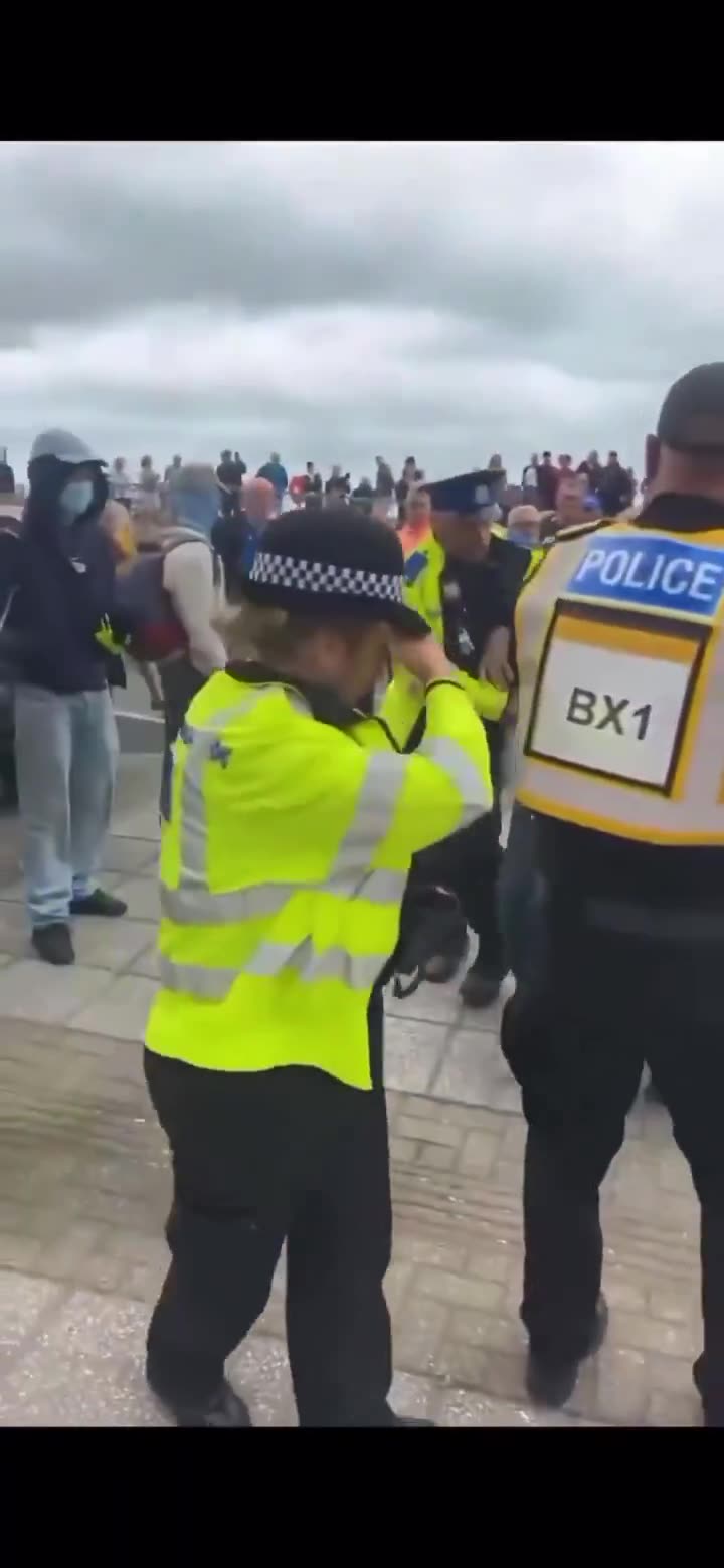 Women Police Officers Dont Make The Grade