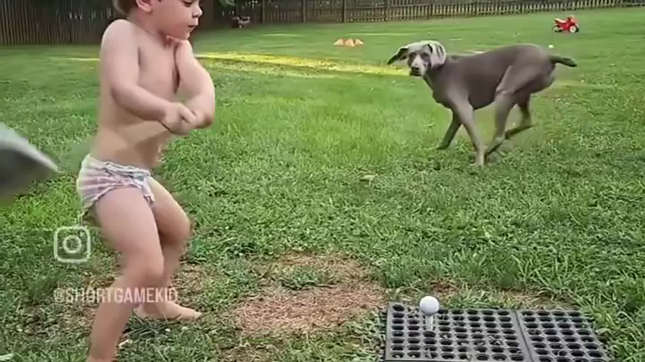 people spend decades playing golf and still don’t have a swing half as smooth as this toddler’s.