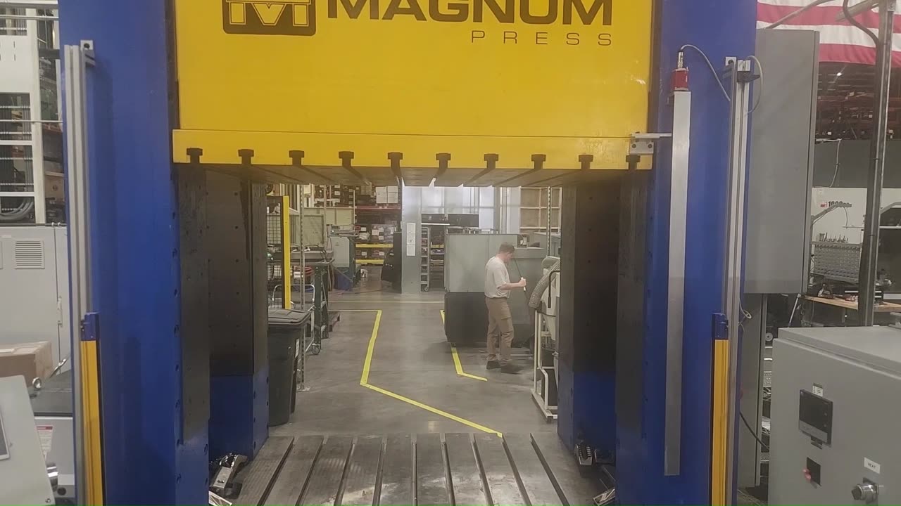 For Sale USED Magnum 600 Ton Hydraulic Press MSS4PS600 Straight Side Gib Guided HMI Details