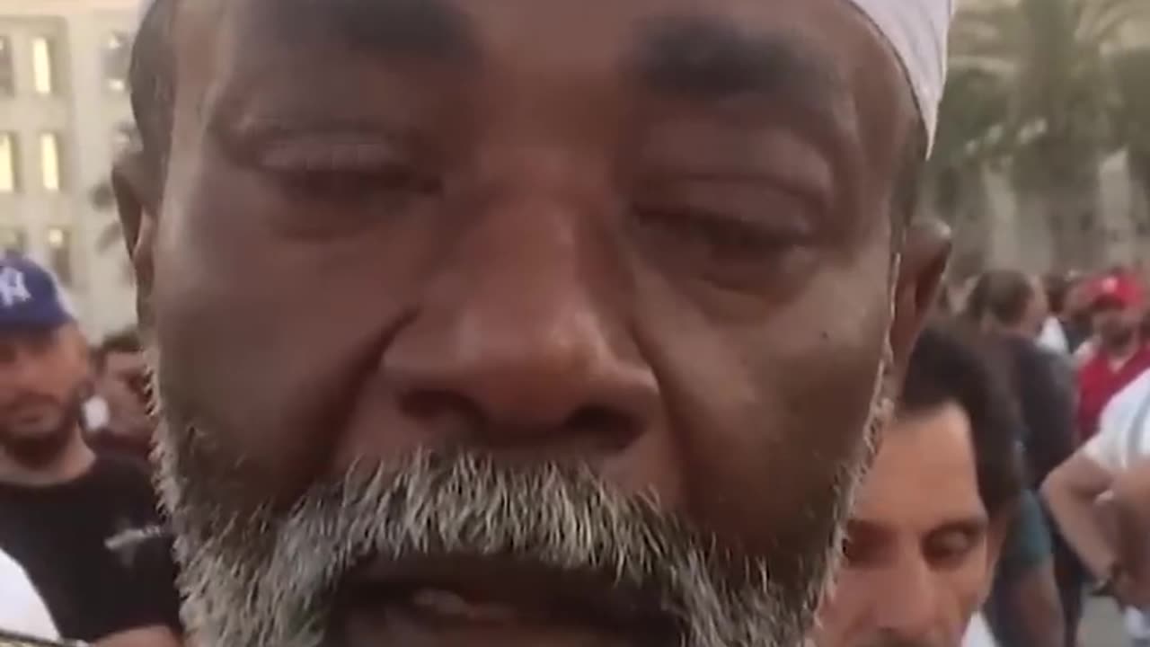 Libyan protestors call for Prime Minister's resignation - 7NEWS Australia