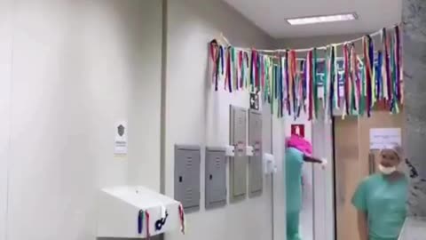 A Little Hero's Victory Walk 👏🏥#LittleHero 🦸‍♂️ #HospitalHeroes 🏥#CourageInScrubs💚#ChildhoodWarrior💪