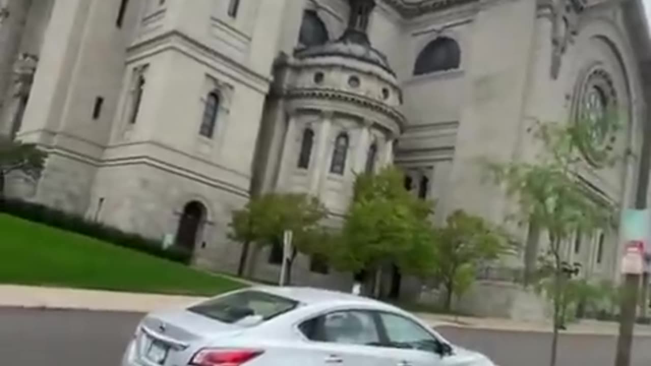 「私たちが建てたんじゃない…」の新たなエピソードへようこそ🏛✨