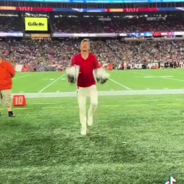 NFL: First Male Cheerleader