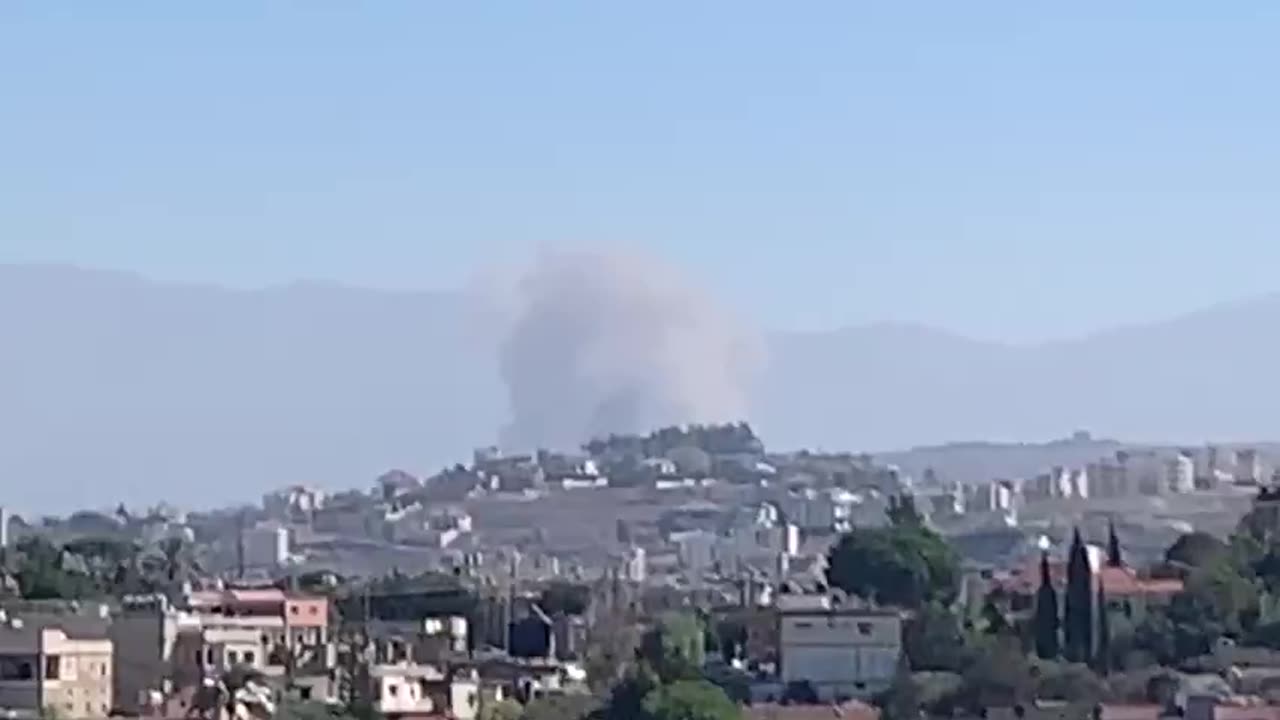 The IDF confirms carrying out strikes in southern Lebanon a short while ago,