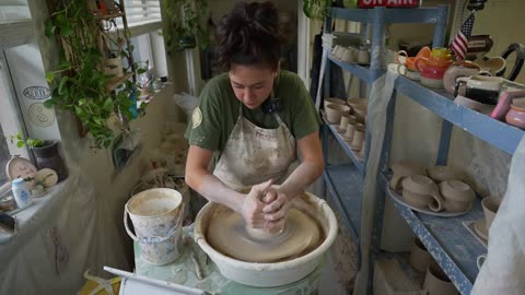 Live 🔴 Swan City Ceramics - Ep. 123 Pottery Livestream