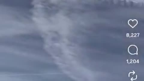 Regardez.💨💨💨💨💨💨✈️