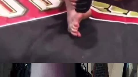 Wrestler Tickles Opponents Feet to get out of headlock
