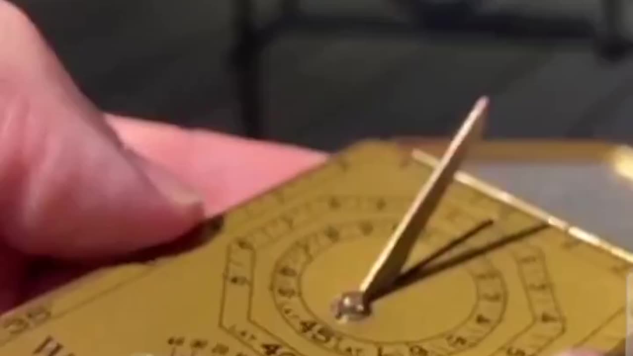ANTIQUE SUNWATCH COMPASS AND SUNDIAL