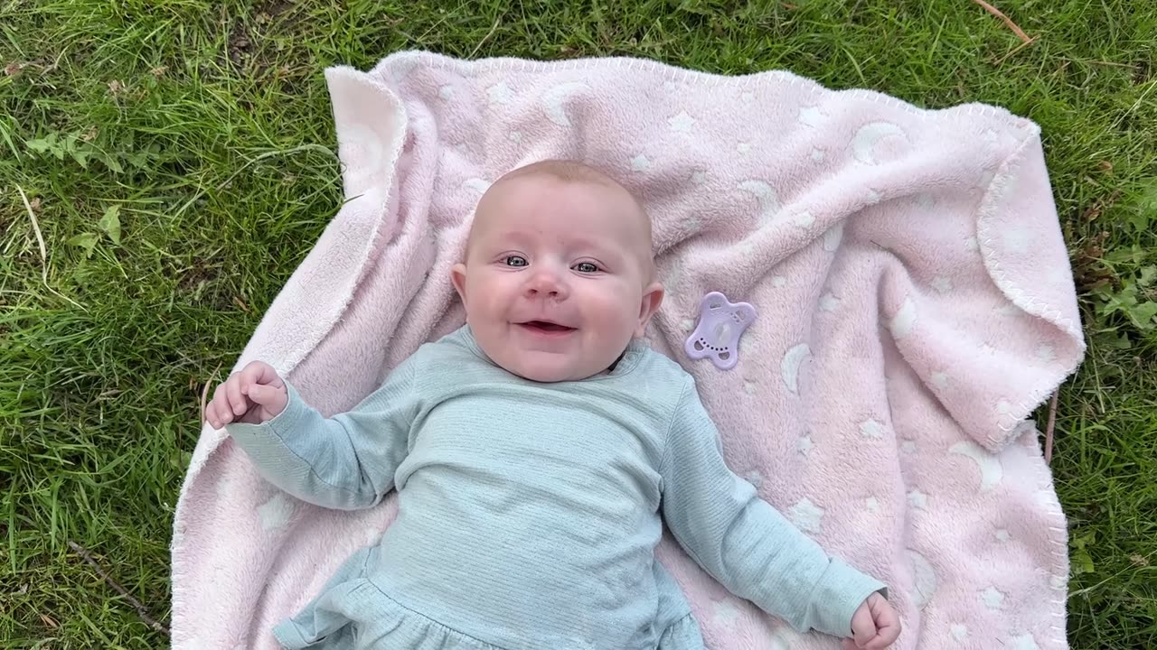 Warm Weather, Soft Grass, and Big Smiles | Baby Kayla Day 154