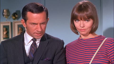 Superagente 86 - T03E04 - El espíritu está gustoso (1967)