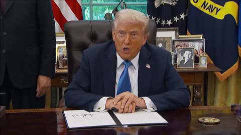 Trump Signs Executive Order, H1B Visa Fees Raised To $100,000 AC1G