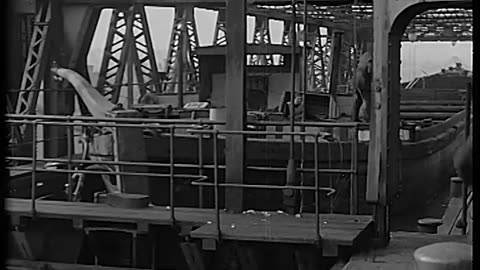 [PATHE NEWSREEL EXCERPTS] - [PATHE NEWSREEL EXCERPTS] - cbs-cbswwi-155