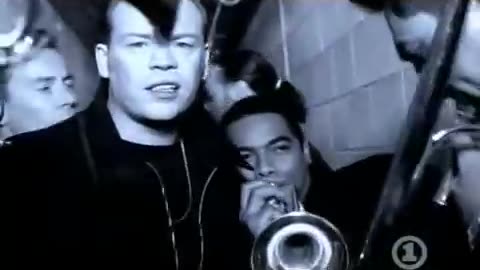 UB40 - Can't Help Falling In Love With You.
