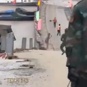 Переправа закрыта - мост уплыл: