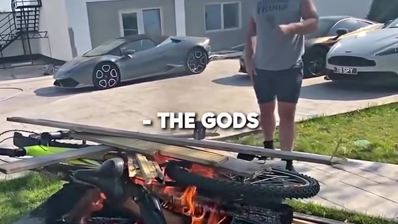 🗣️: Tristan Tate Distroy Andrew Bike #andrewtate #tristantate #tatebrothers #millionaire