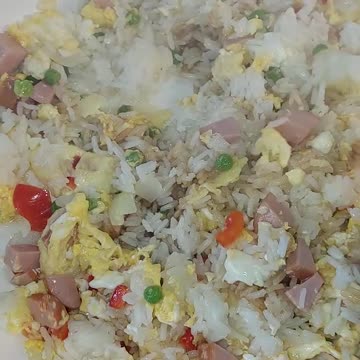 3 Eggs Pork and Veggies Fried Rice 🔥🍚🥕🧅🍳#Three3Eggs #3eggs #Bacon #FriedRice #EggFriedRice