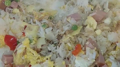3 Eggs Pork and Veggies Fried Rice 🔥🍚🥕🧅🍳#Three3Eggs #3eggs #Bacon #FriedRice #EggFriedRice