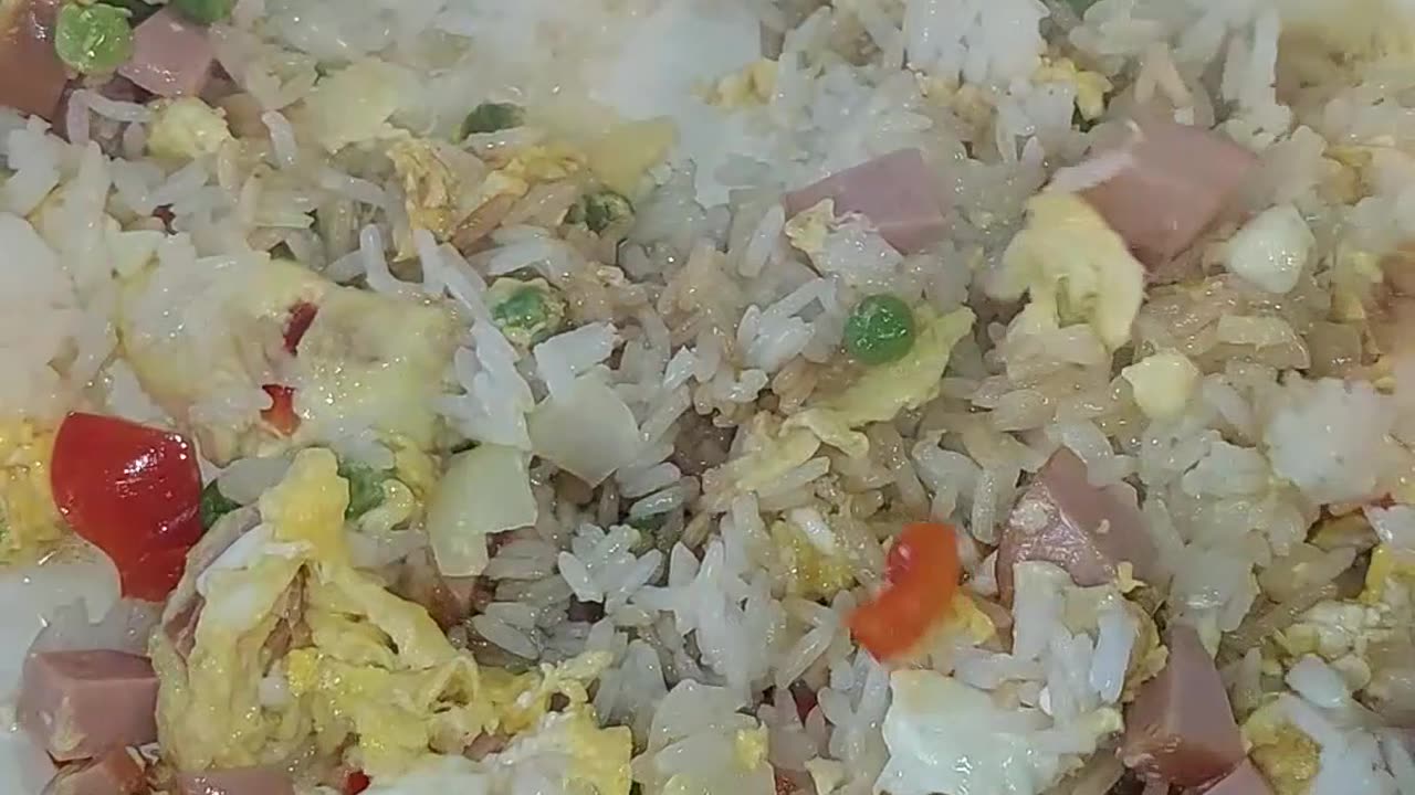 3 Eggs Pork and Veggies Fried Rice 🔥🍚🥕🧅🍳#Three3Eggs #3eggs #Bacon #FriedRice #EggFriedRice