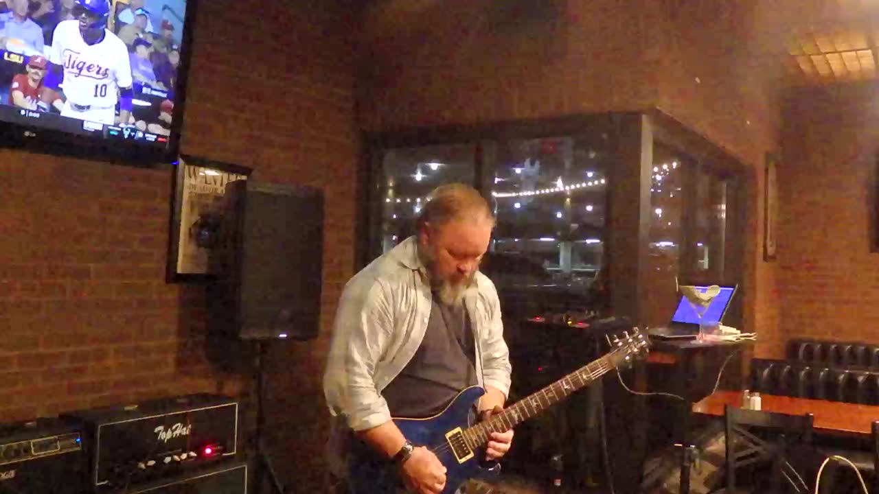 29 While My Guitar Gently Weeps