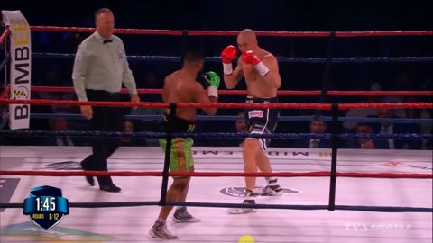 Combat de Boxe Michal Cieslak vs Jean Pascal