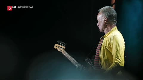 King of Pain / Every Breath You Take (The Police songs) - Sting (live)
