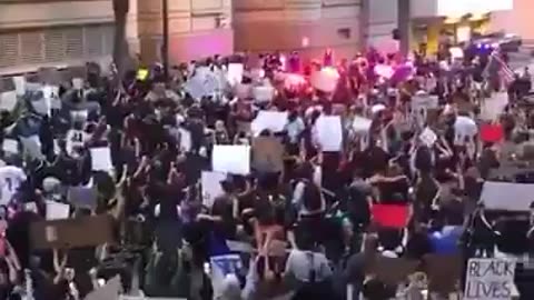 Nearly all citizens of major cities in the US are on the move and even looting."