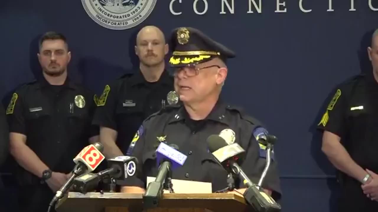 👀 Serial Killer loose in New England?