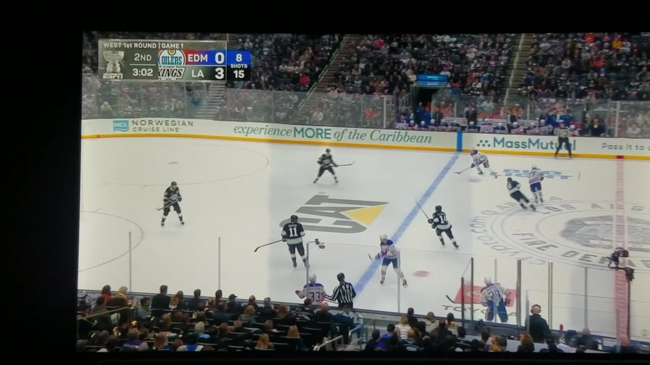 West 1st Round Game 1- EDM vs LAK - Kings Lead 4-0