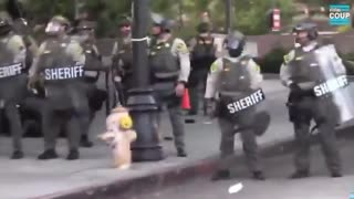 🚨Watch : Rioter throws a bottle in the face of a Los Angeles County Sheriff & then gets Body Slammed