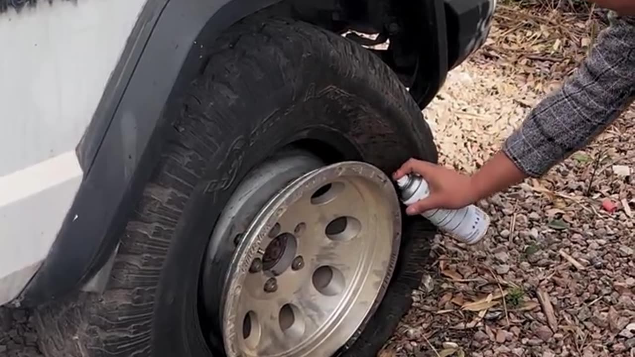 Don’t Panic! Fixing a Flat Tire is This Simple 😰➡️😎🛠️