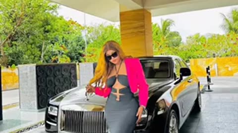 Chioma Nwaoha shows off in her Exclusive luxury