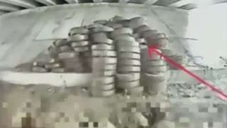 💥 The Russians mined a bridge in the Belgorod region, piling TM-62M anti-tank