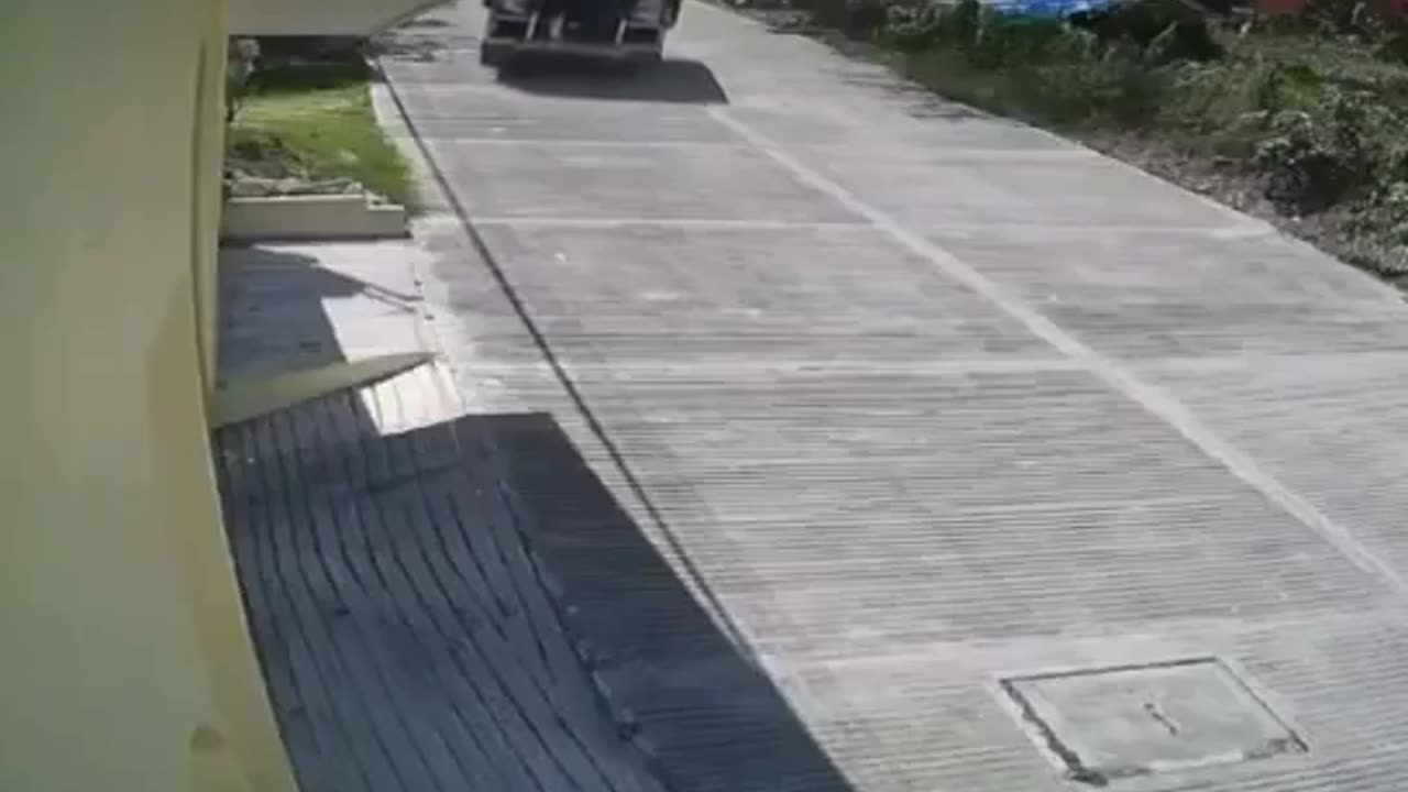 A truck carrying students overturned