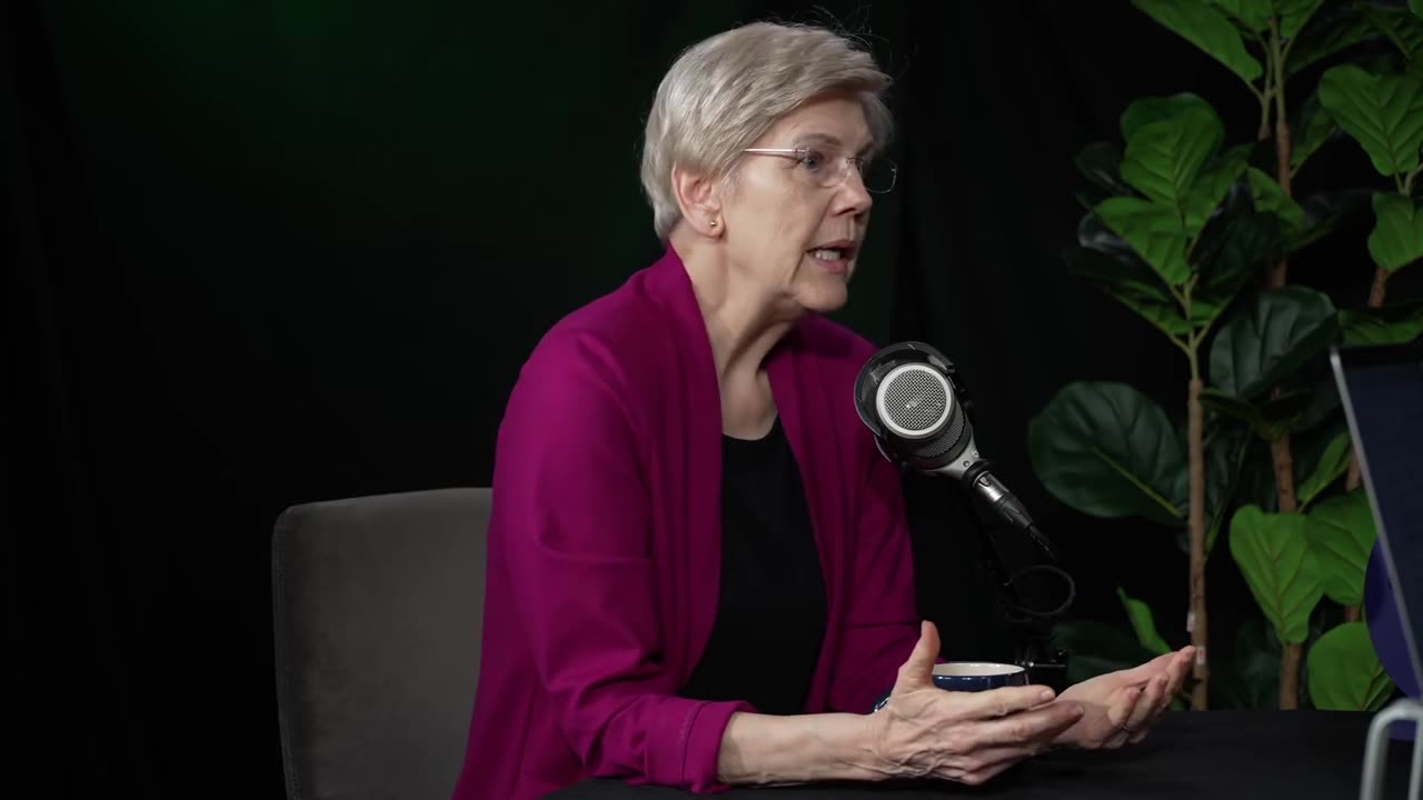 Podcaster Grills Elizabeth Warren On Her Defense Of Biden's Mental Fitness
