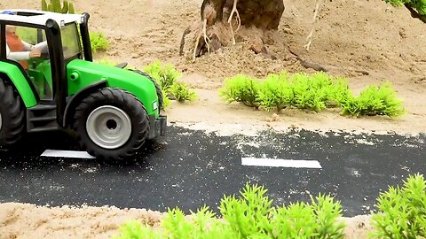 Trucks for Kids Construction Show - #excavator, Dump Truck, Mixer Truck in Surprise Eggs #jcb #toy