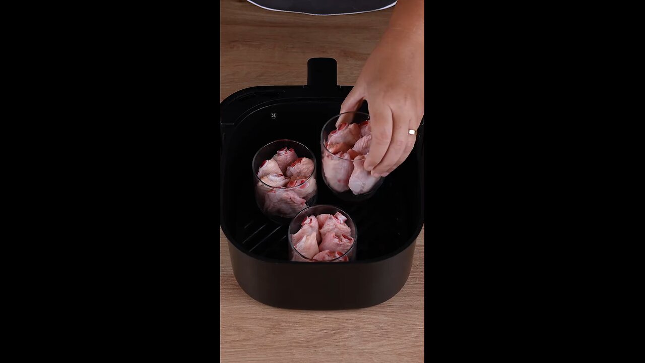 Everyone is putting chicken in the airfryer you