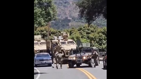 ACTIVIST BLOCKS🛣️🚘🧎🚠👨‍🚀COLUMN OF NATIONAL GUARDS MILITARY VEHICLES🛣️🧎‍♂️🚠👩‍🚀💫
