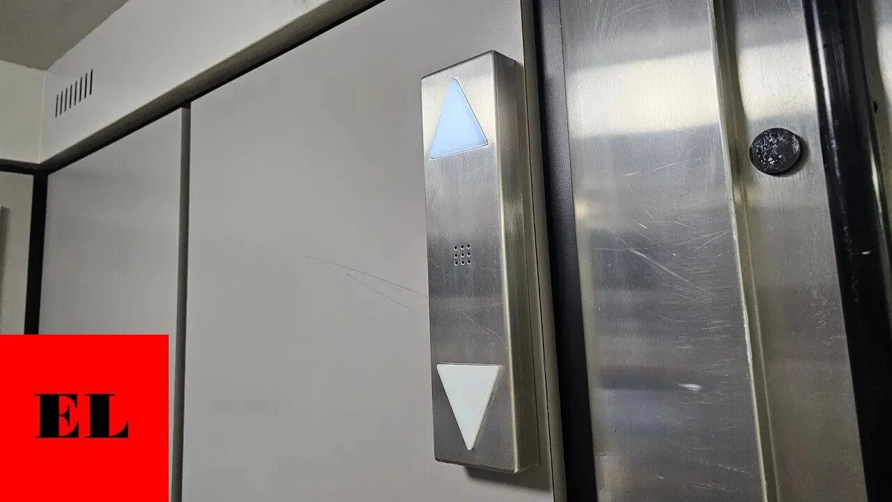 Weird Lantern! TK Modded Southern Hydraulic Elevator - FTCC Snyder Hall (Winston Salem, NC)