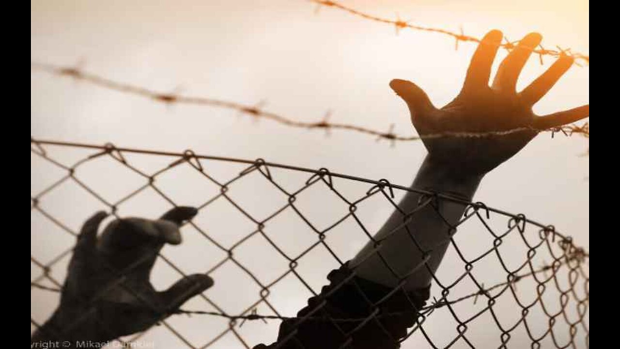 Supreme Court Backs Trump on Deportations Under Alien Enemies Act