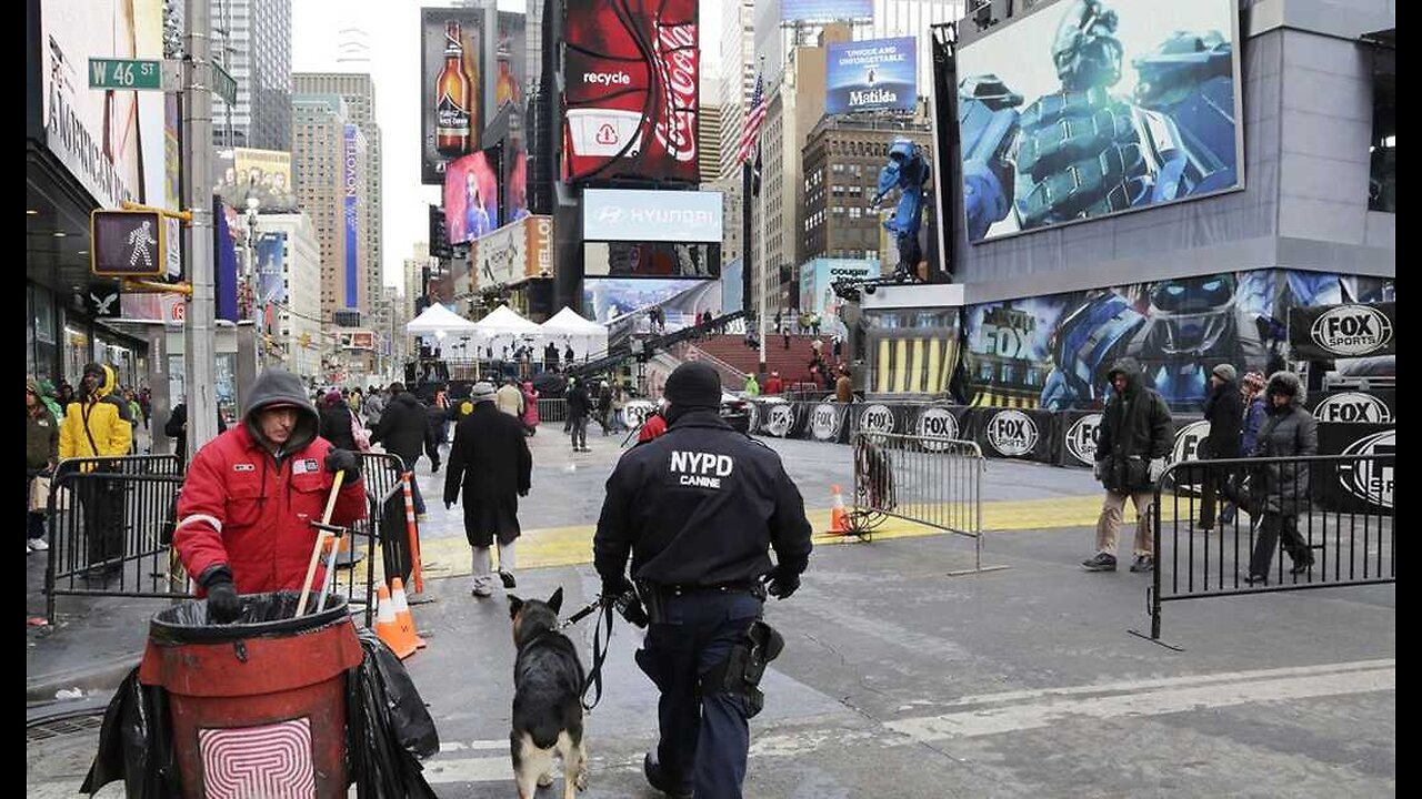 Tren de Aragua Tykes Rain Mayhem Down on Times Square, Mock NYPD