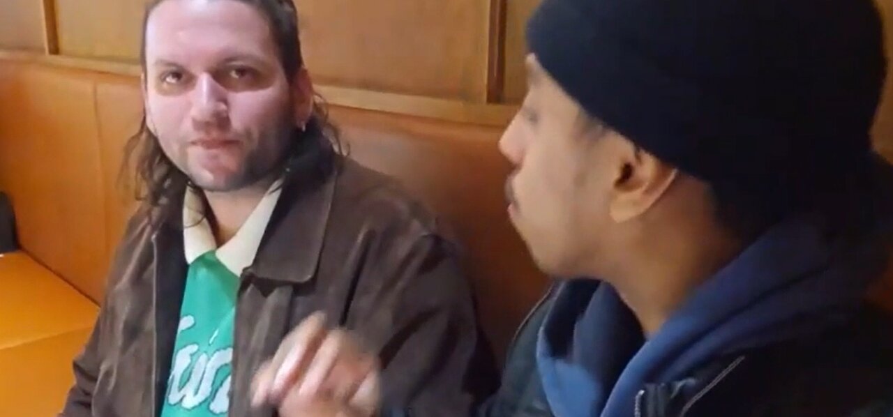 IP2 Stories - Alex Novell Says Johnny Somali is Too Loud! They Chill & Drink With Koreans
