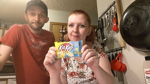 KitKat Lemon Crisp Taste Test