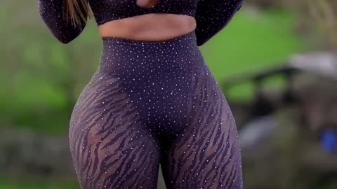 🍑 Tantalizing Baddie 🔥