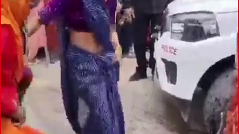 Women Take the Law Into Their Hands! Liquor Shop Ransacked in Lalitpur Village