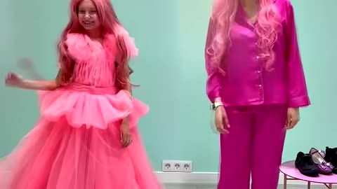 #iamyourmother Alice and mom #shortskids