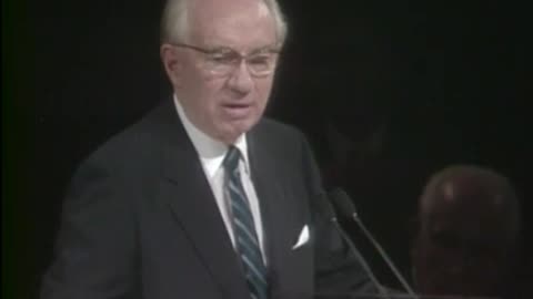 Rejoice in This Great Era of Temple Building | Gordon B. Hinckley | General Conference Flashback