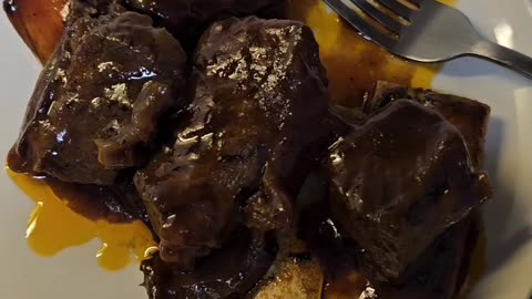 Beef Short Ribs Slow Cooked in Crockpot