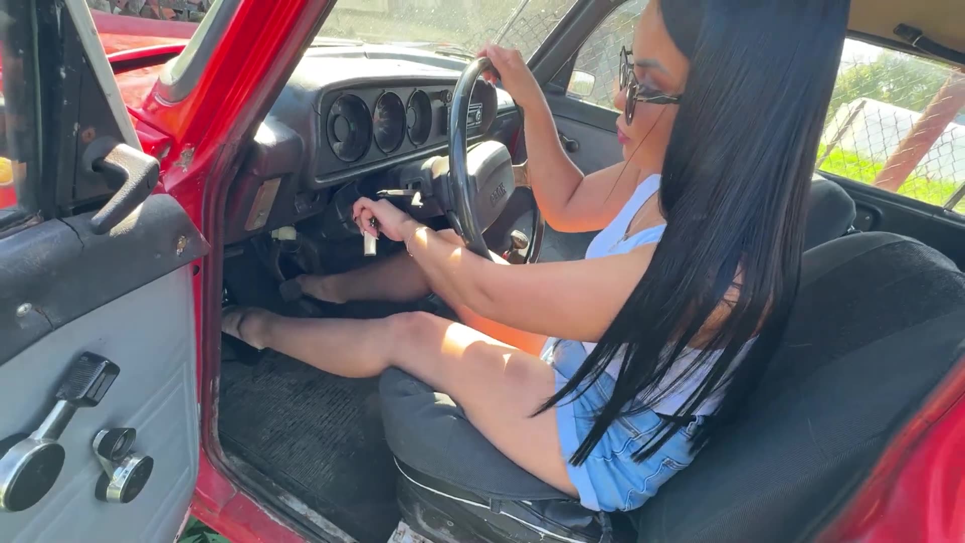 CRANKING ｜｜ Failed to start three cars in High heels