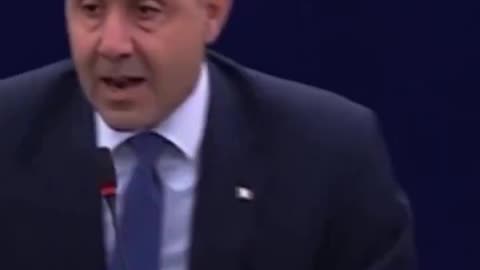 Next Italian PM. Ex Italian Army General Roberto Vannacci humiliates Ursula von ...