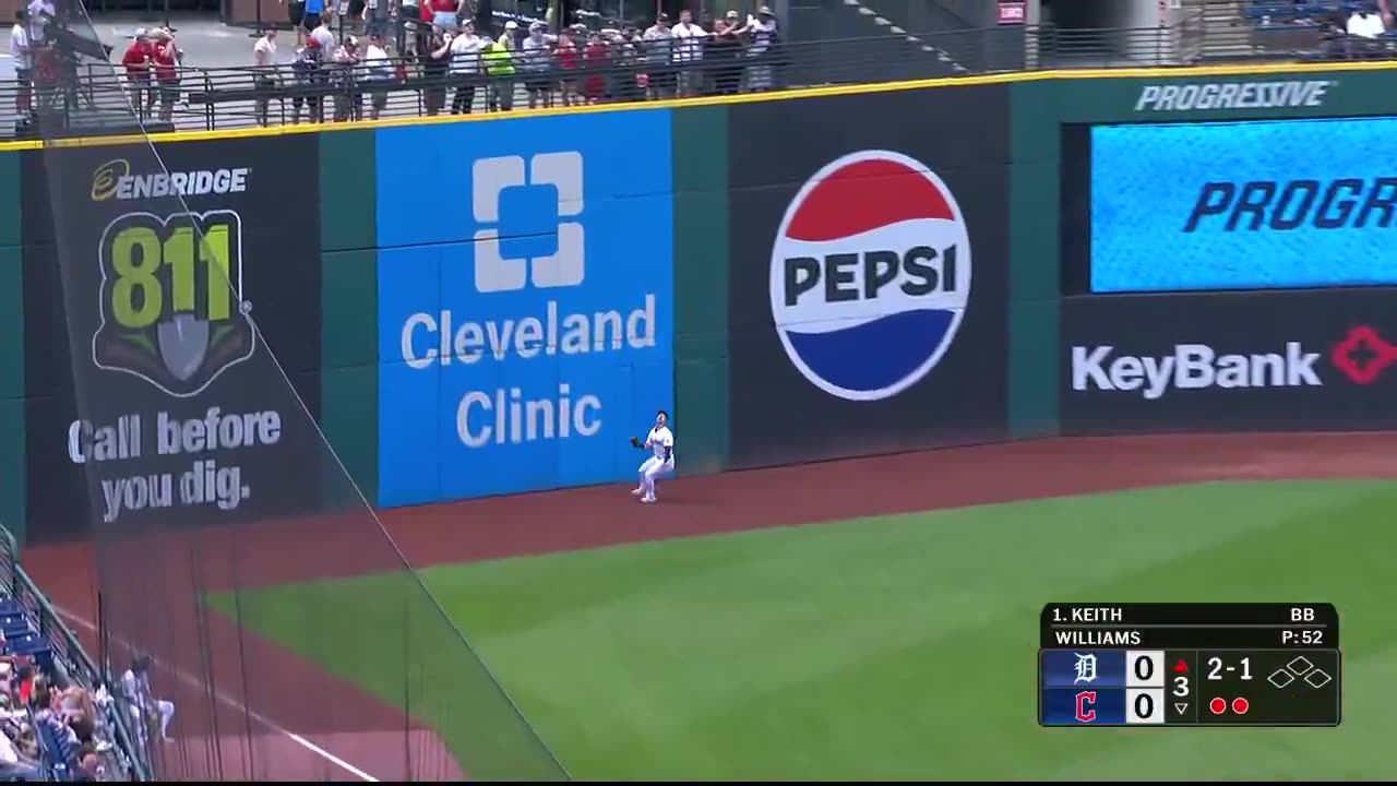 #MLB Steven Kwan makes the leaping grab!